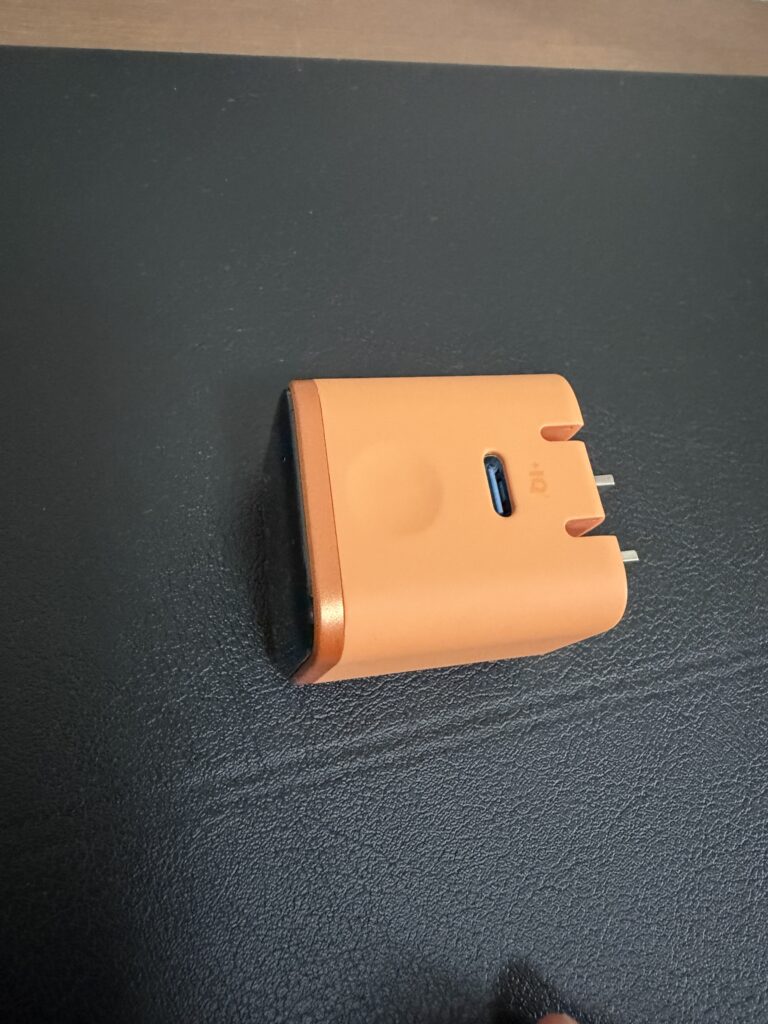 Anker nano chargerのボタンの画像