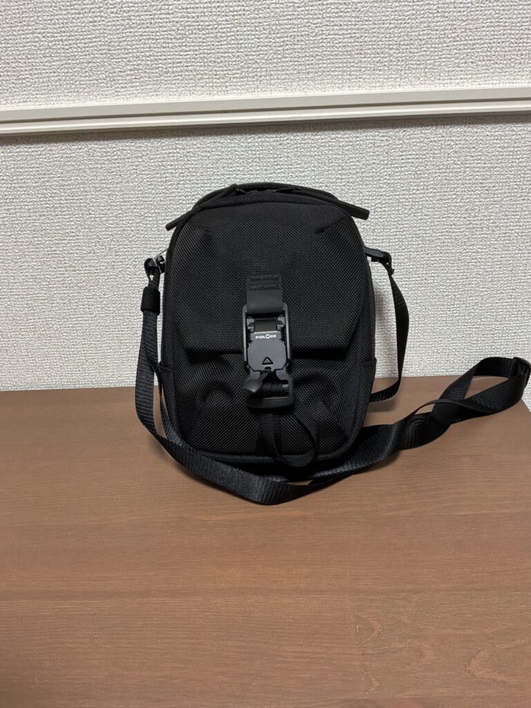Street Sling 物を入れてフタを閉じた様子