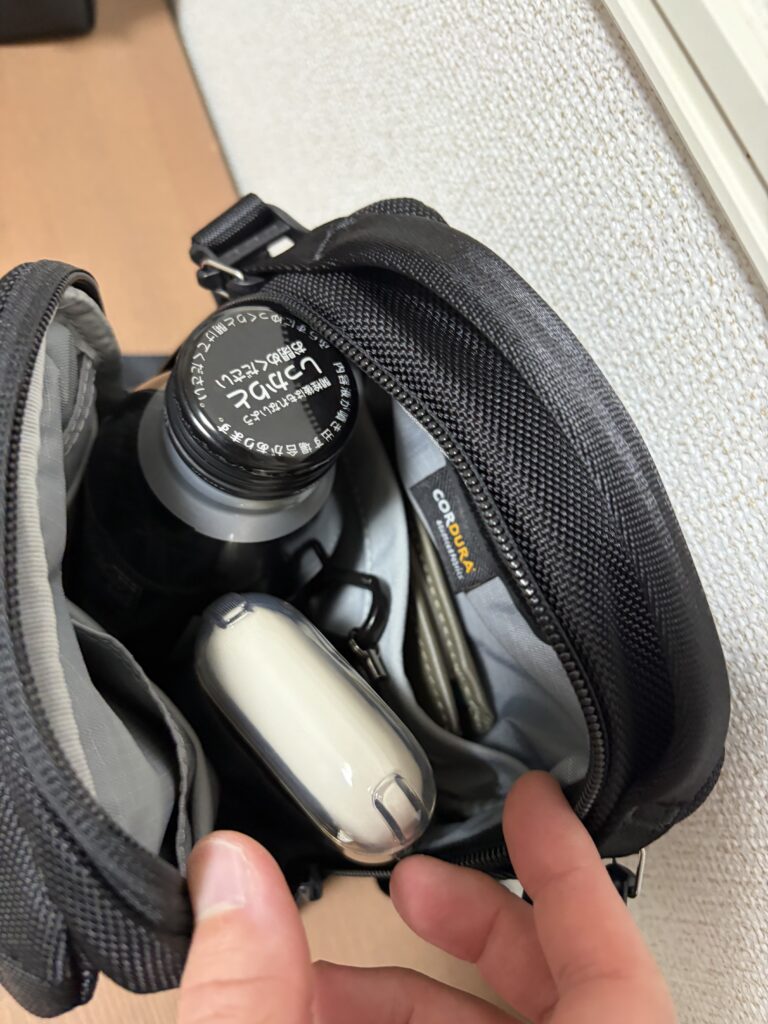 Street Sling 物を入れた様子２