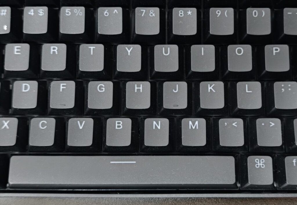 keychron k2 version 3のキーの間