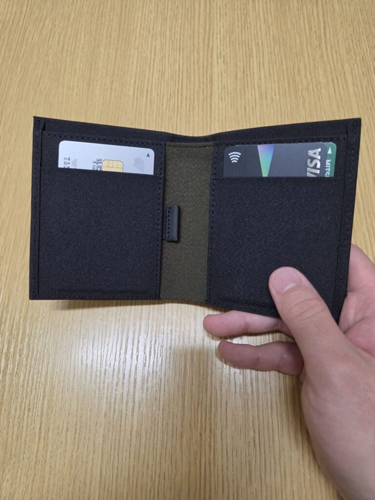 ARK Bifold Cash Wallet　カードポケット